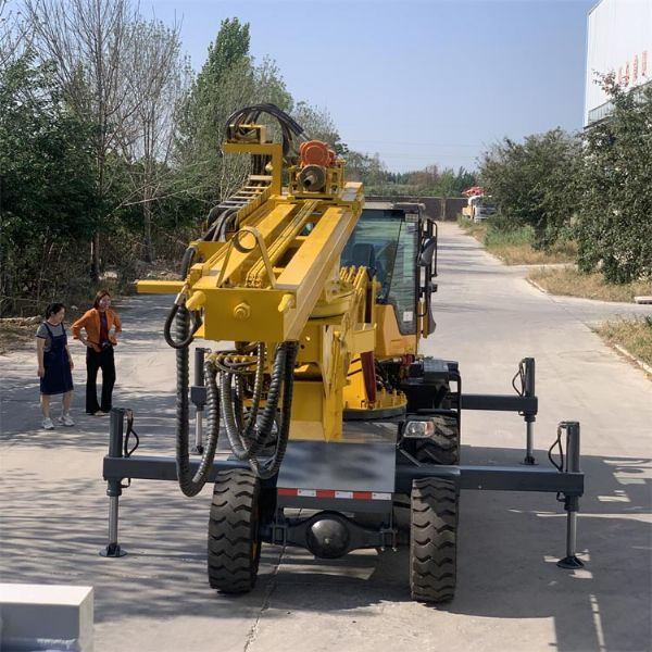 直銷(xiāo)750輪式隧道鉆機，專(zhuān)業(yè)隧道鉆機廠(chǎng)家
